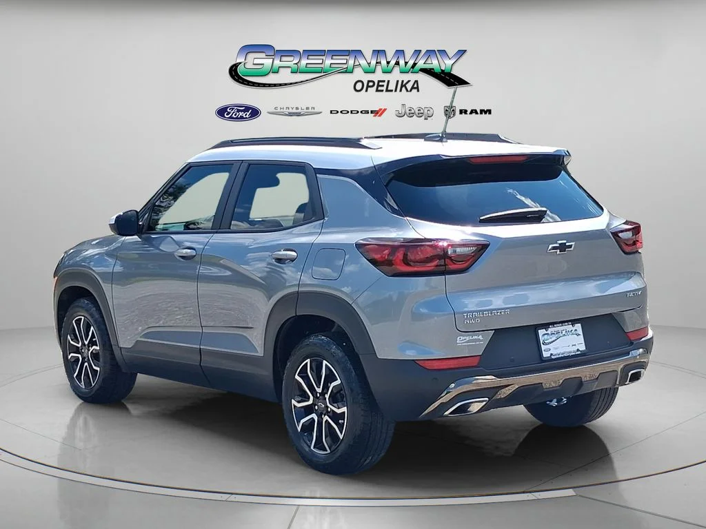 Used 2024 Sterling Gray Metallic Chevrolet ACTIV image 5