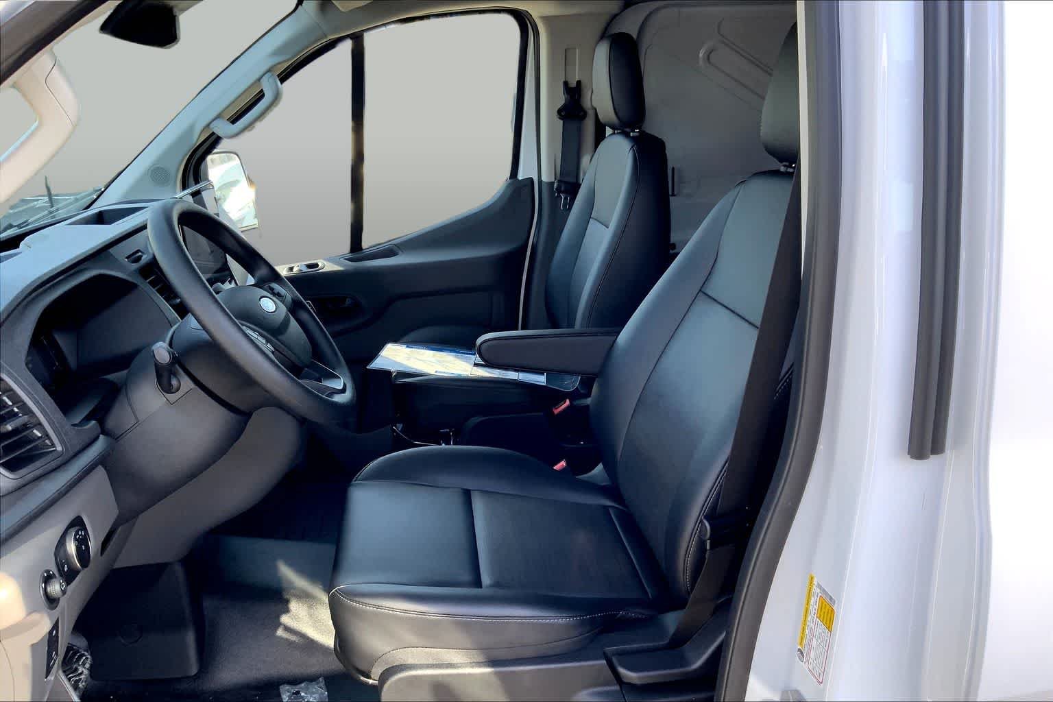 New 2026 Oxford White Ford Cargo Van image 7