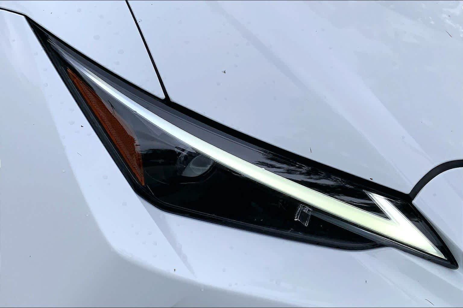 Used 2024 Ultra White Lexus F SPORT Design image 26