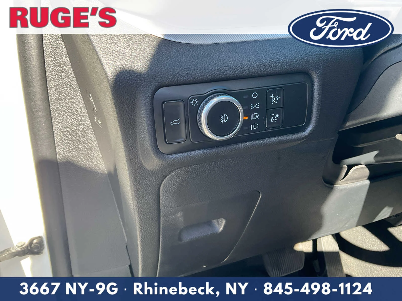 Used 2023 Star White Metallic Tri-Coat Ford XLT image 18