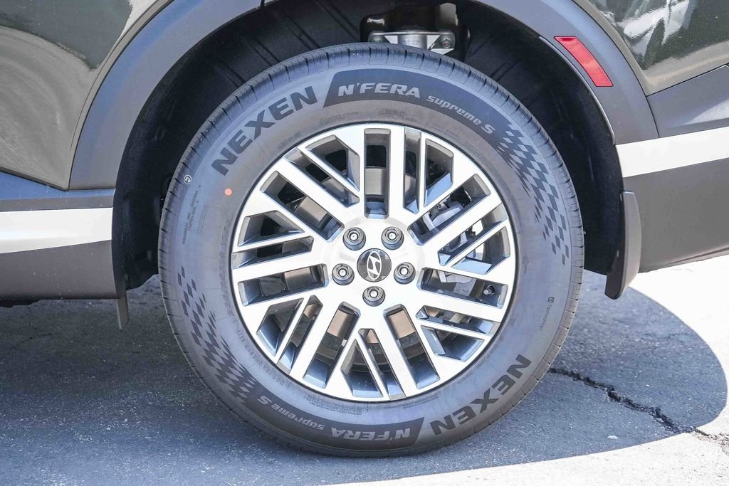 New 2026 Silver Hyundai SEL Premium image 11