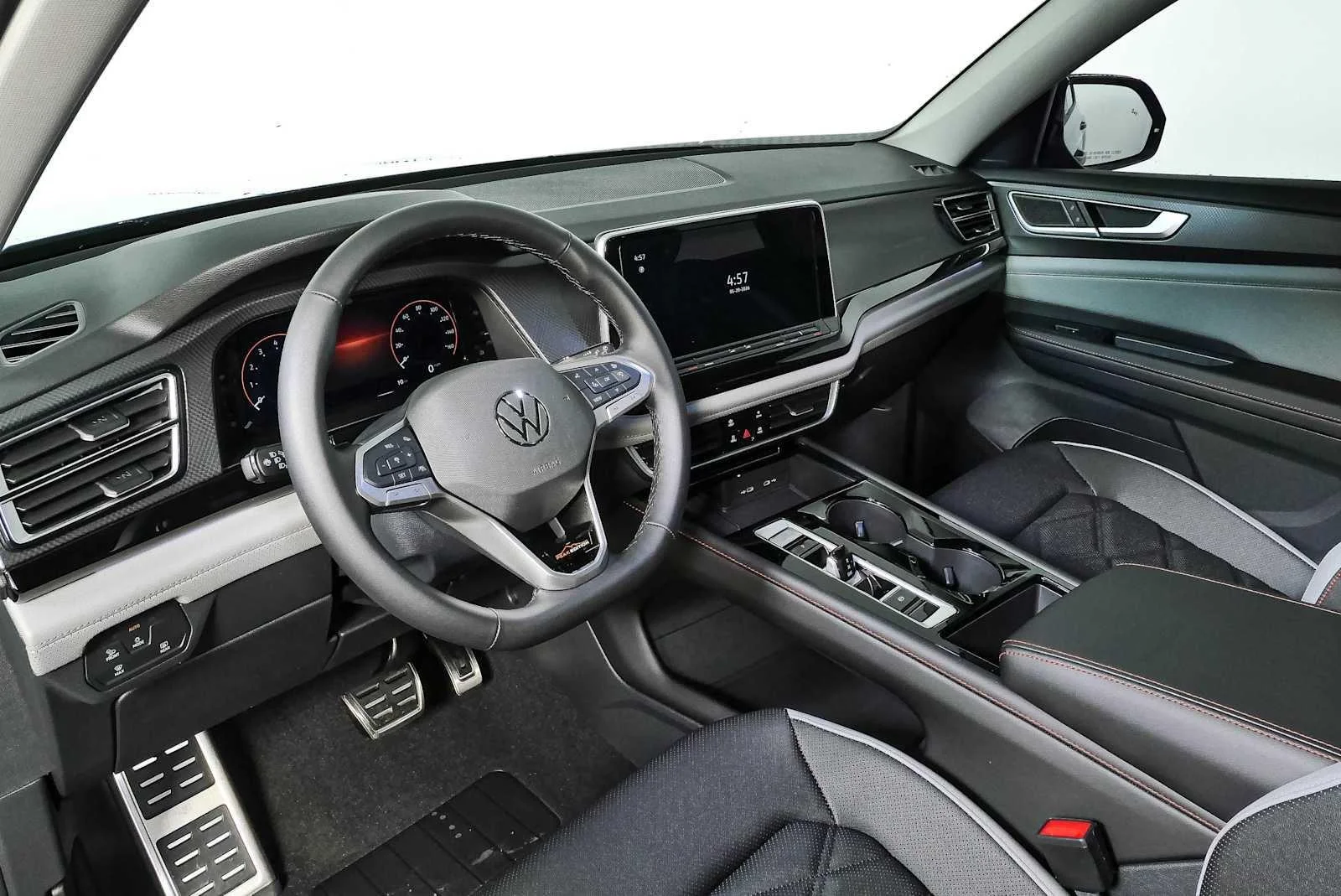 New 2026 Pure Gray Volkswagen 2.0T Peak Edition image 6