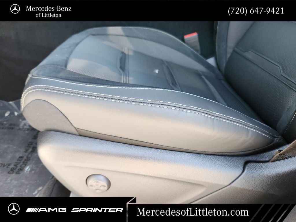 New 2026 Polar White Mercedes-Benz GLE 53 AMG® image 28