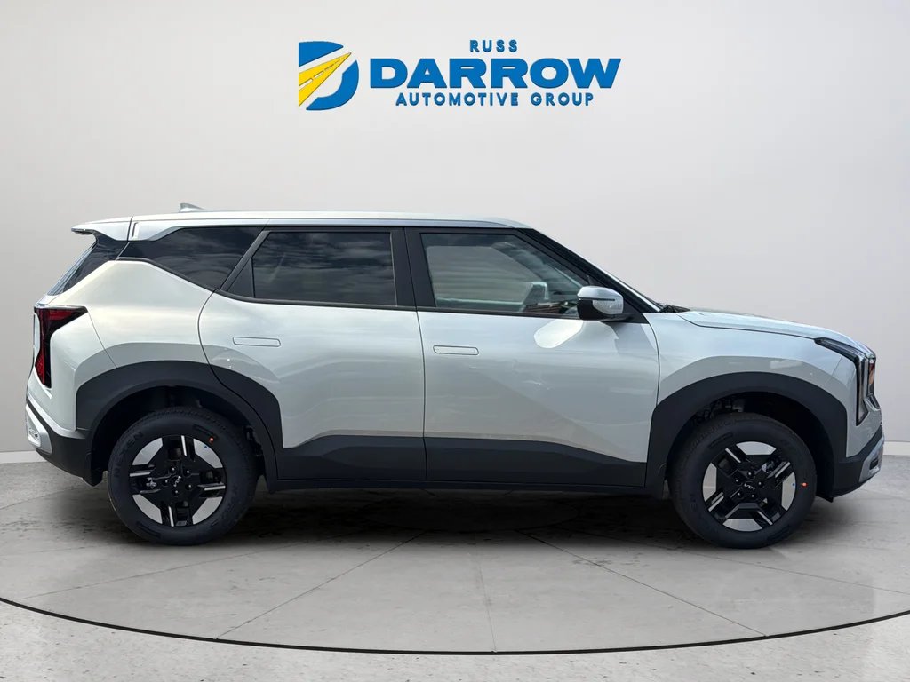 New 2027 Ivory Silver Kia LX image 6