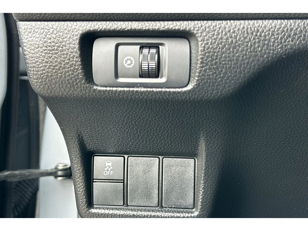 Used 2025 Sonic Gray Pearl Honda Sport image 41