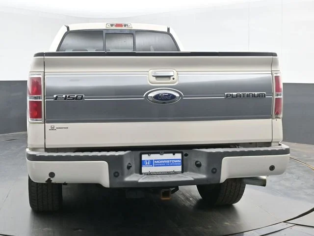 Used 2009 Oxford White Clearcoat Ford Platinum image 9