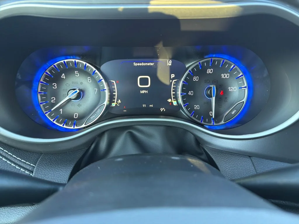 2026 Chrysler Pacifica Select - Photo 15