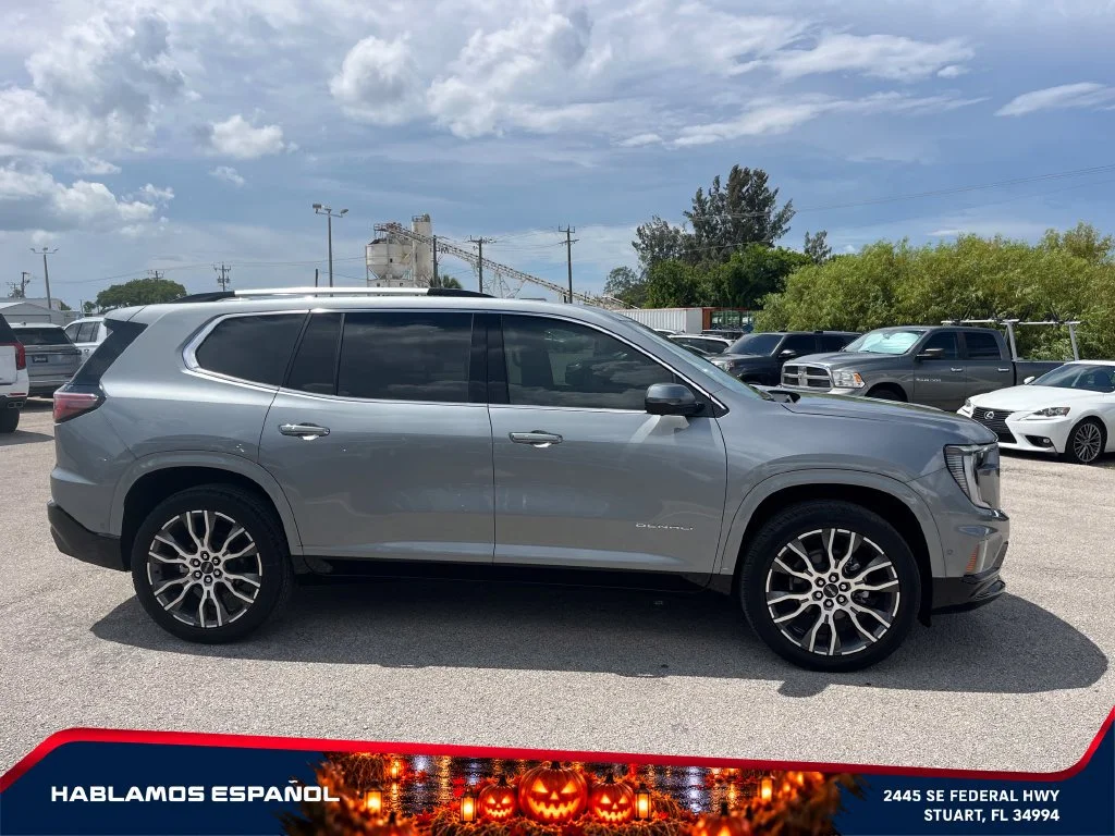New 2026 Sterling Metallic GMC Denali Ultimate image 4