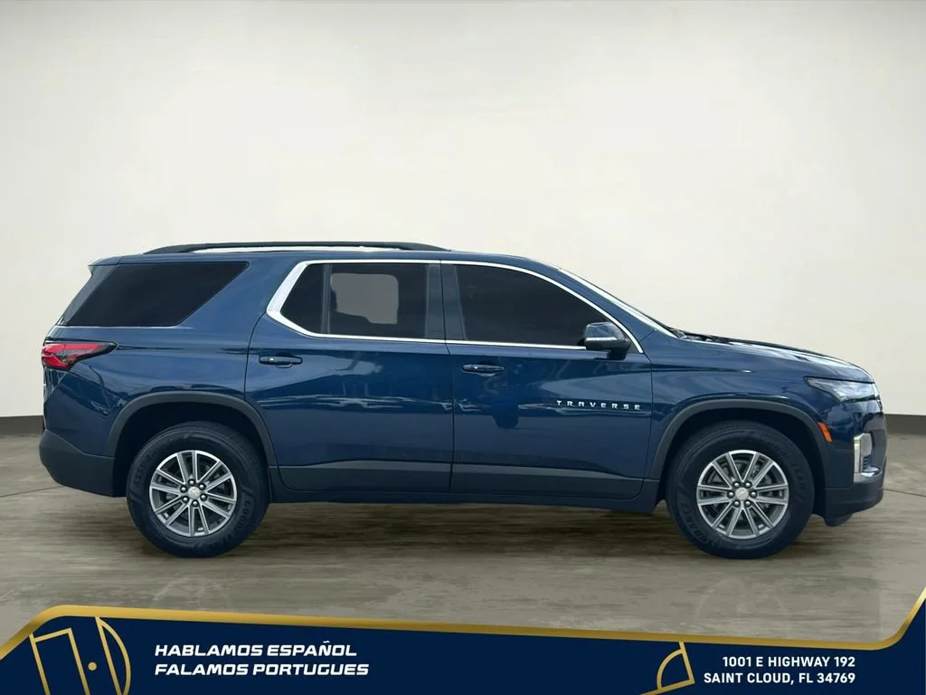Used 2022 Northsky Blue Metallic Chevrolet LT Cloth image 7