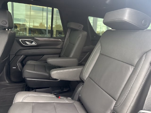 Used 2024 Gray Chevrolet Z71 image 14