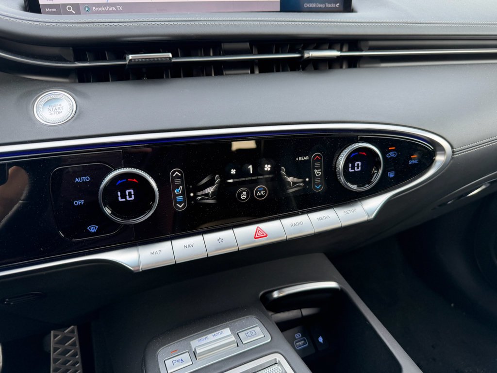Used 2025 Capri Blue Genesis 3.5T Sport image 17