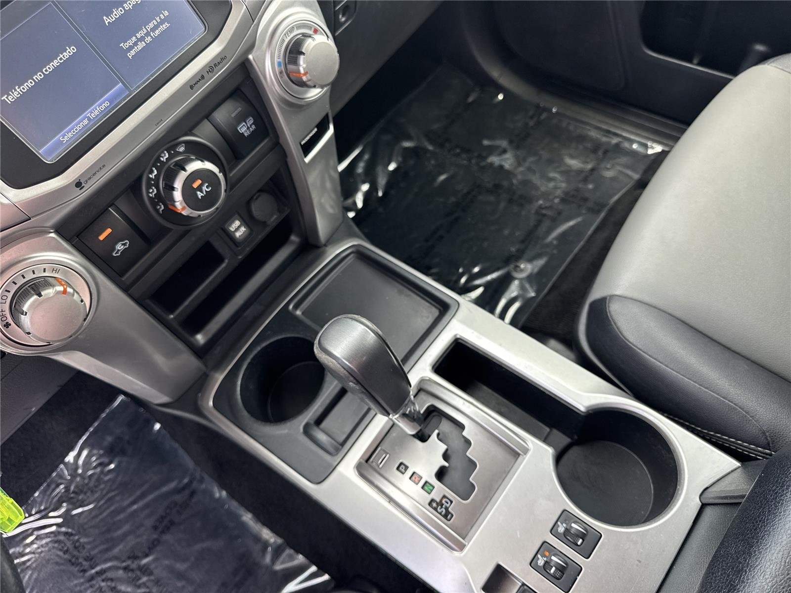 Used 2018 Super White Toyota SR5 Premium image 17