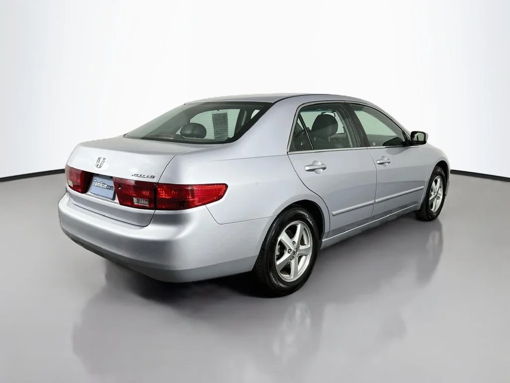 Used 2005 Silver Frost Metallic Honda EX-L image 8