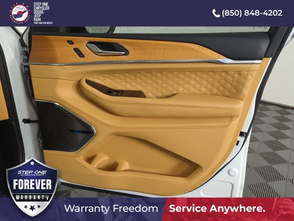 Used 2023 White Jeep Summit Reserve 4xe image 35