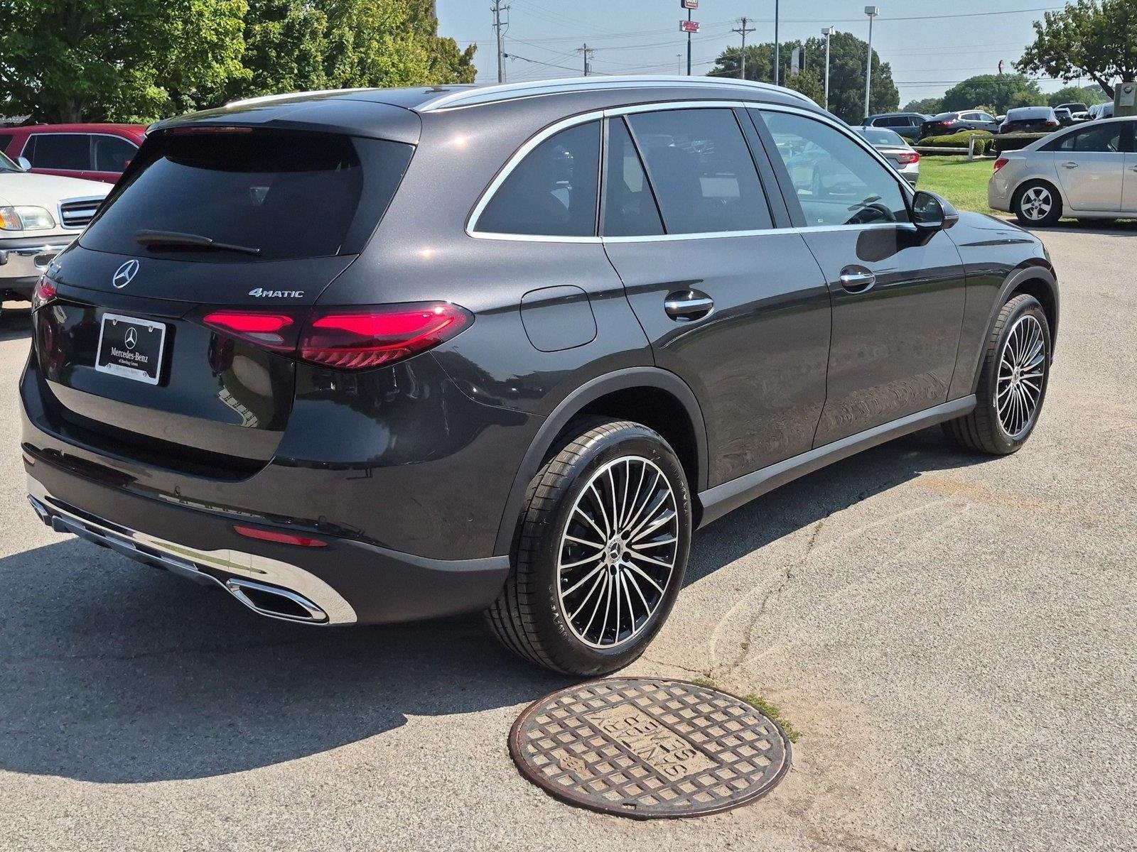 New 2027 Graphite Grey Metallic Mercedes-Benz GLC 300 image 5