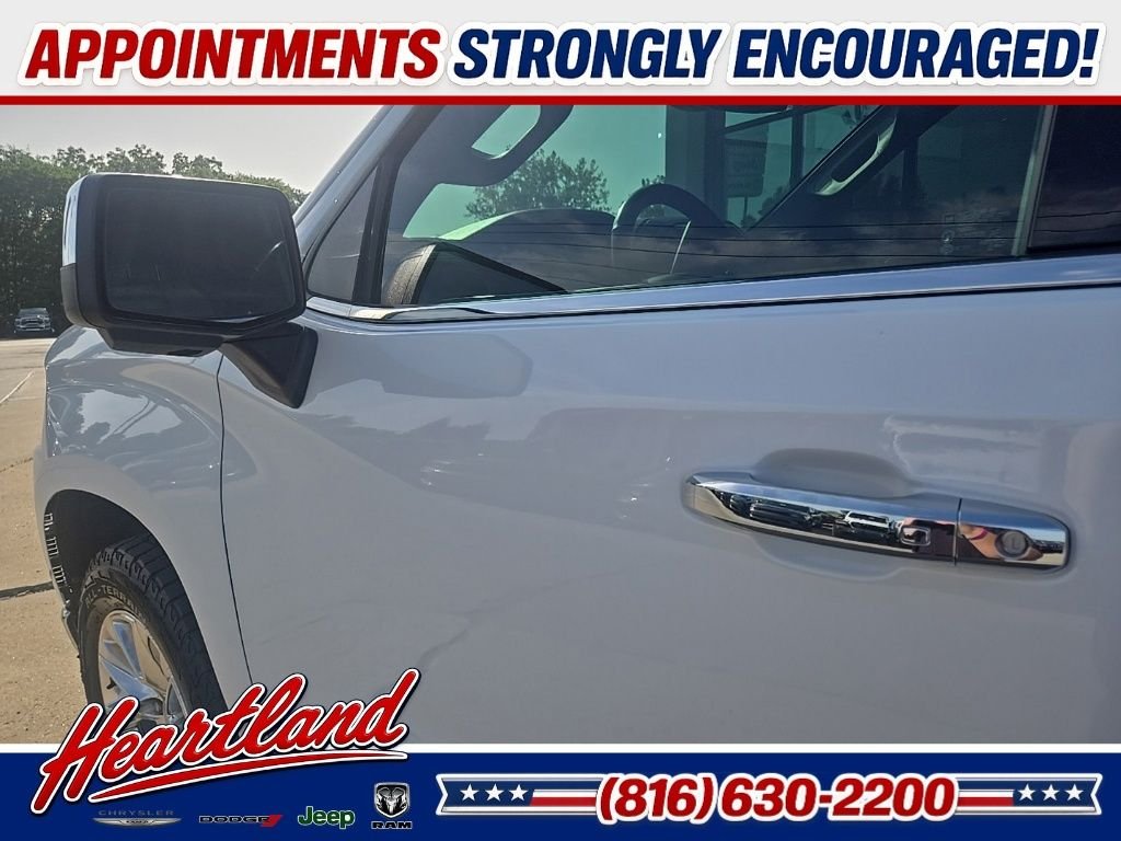 Used 2022 White Chevrolet LTZ image 37