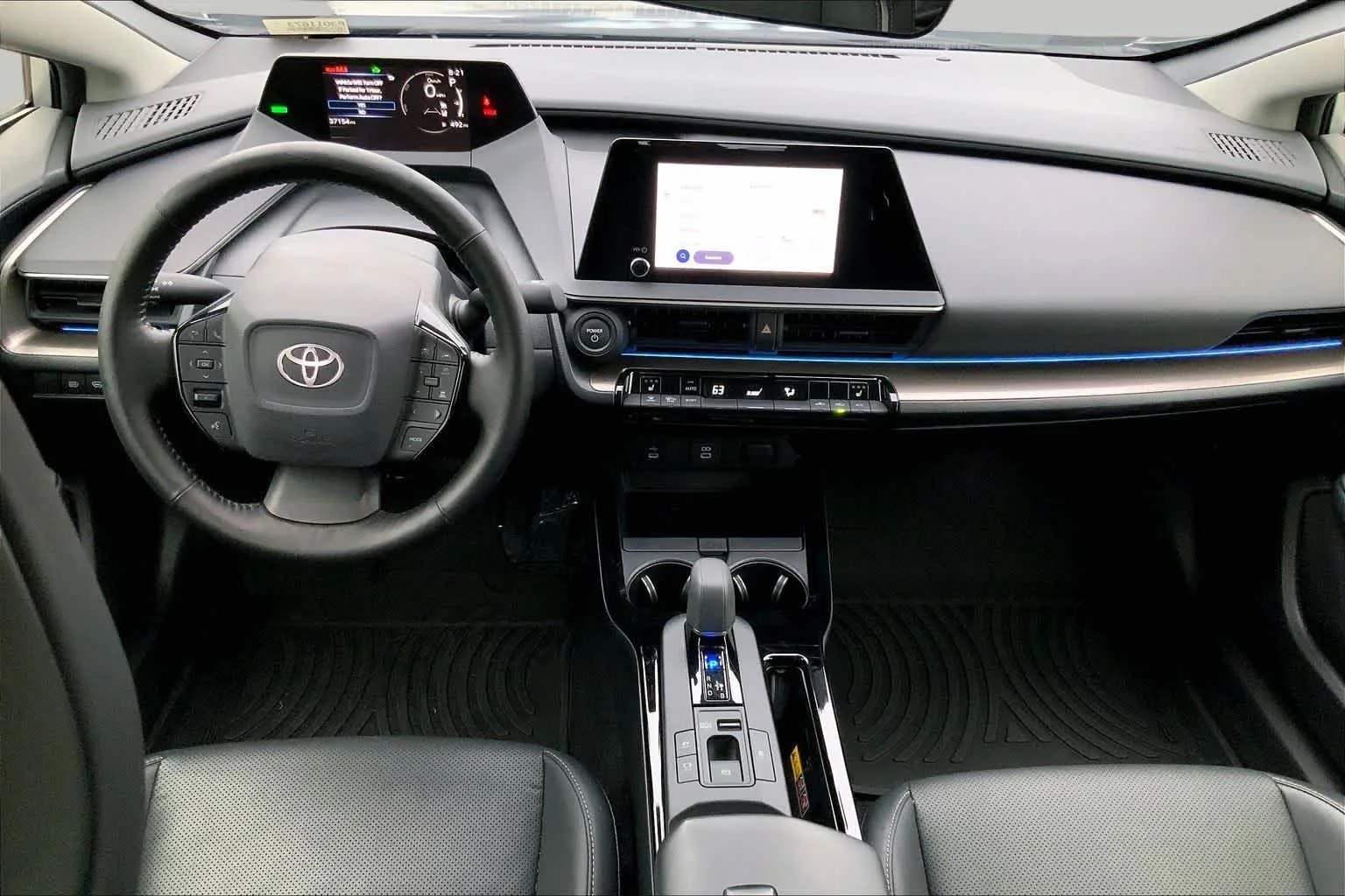 Used 2023 Cutting Edge Toyota XLE image 14
