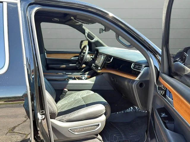 Used 2022 Black Jeep Series III image 13