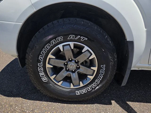 Used 2018 Glacier White Nissan SV image 24
