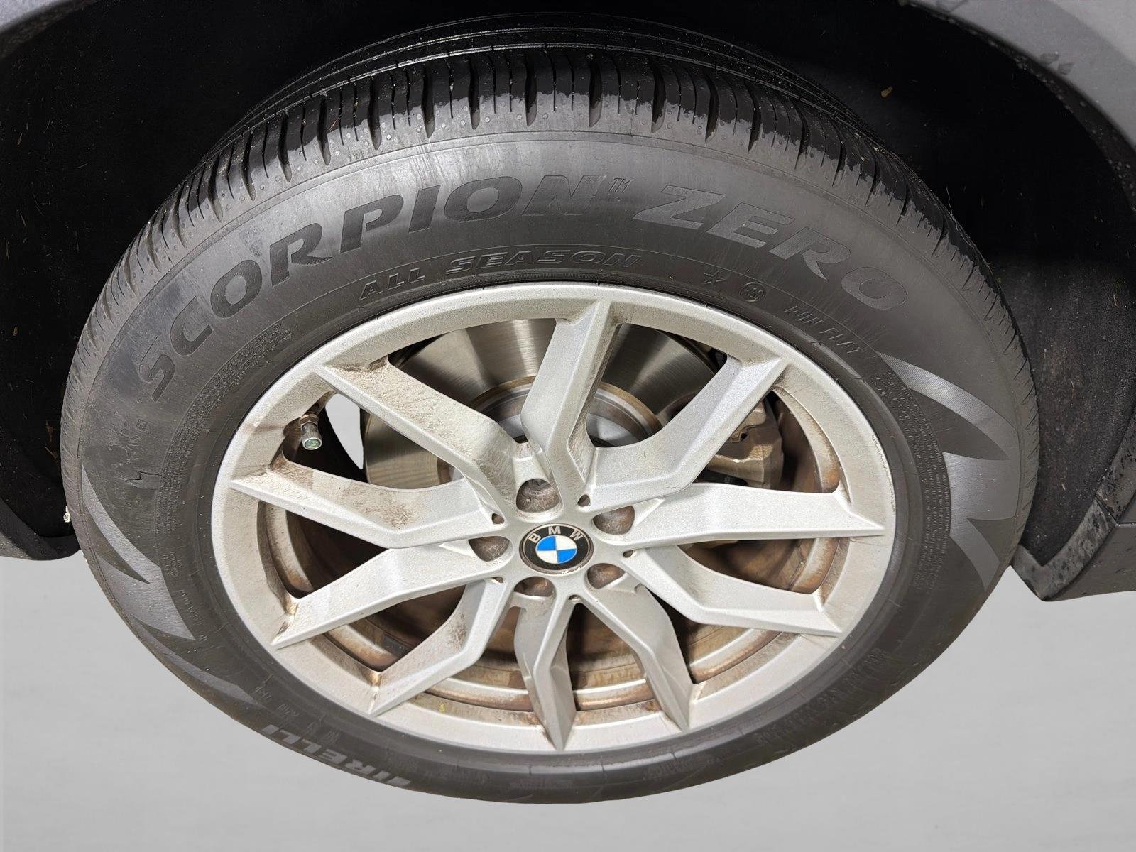 Used 2021 Jet Black BMW sDrive40i image 19