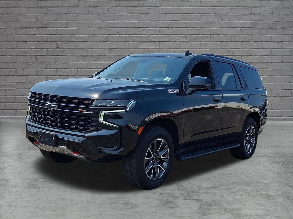 Used 2023 Black Chevrolet Z71 image 34