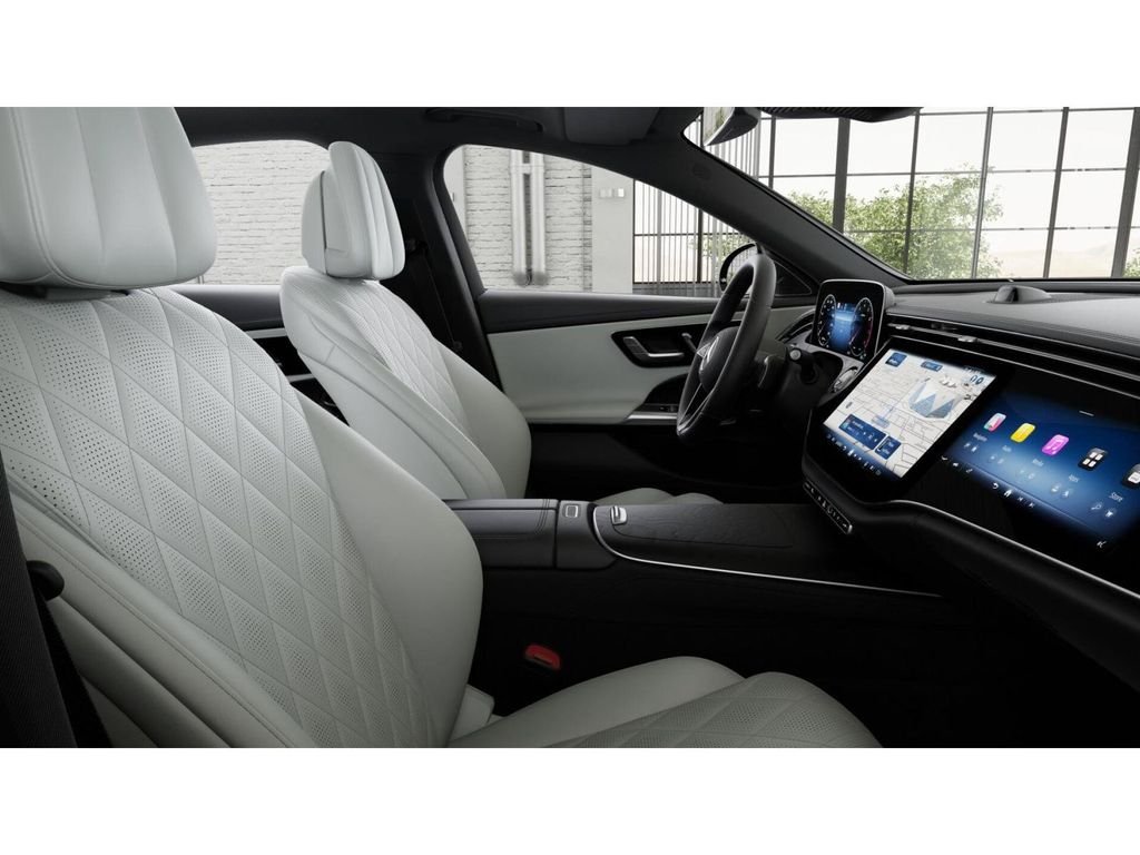 New 2027 MANUFAKTUR Alpine Grey Mercedes-Benz E 450 image 4