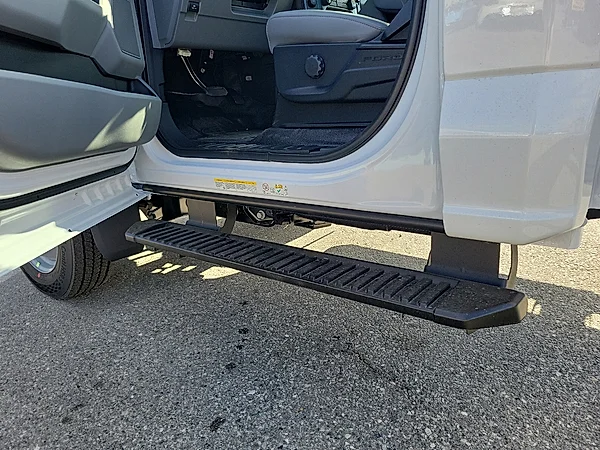 2026 Ford F-550 Super Duty Chassis Cab XL - Photo 18