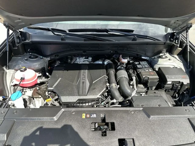 Used 2025 Gray Hyundai SE image 19