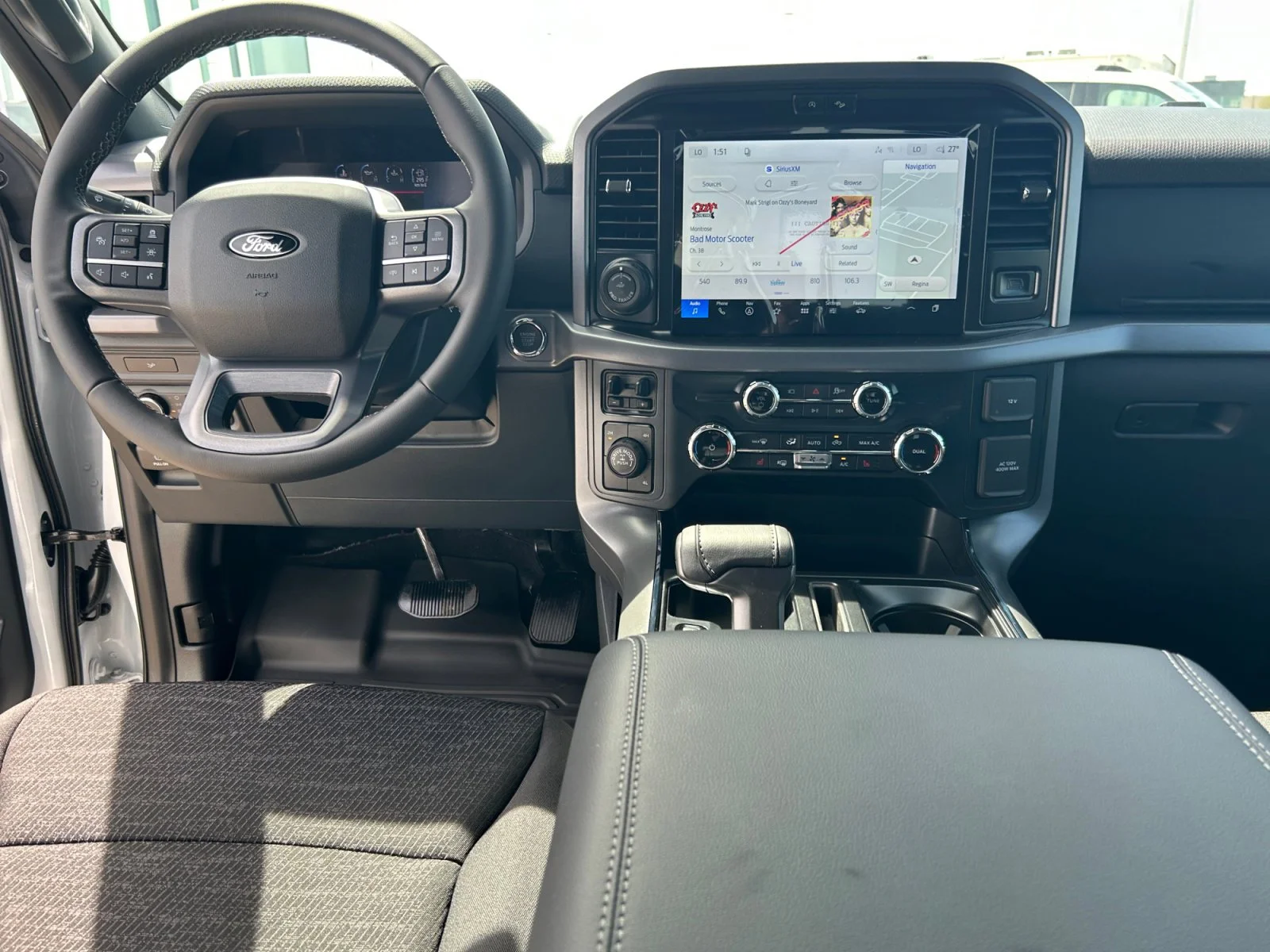 New 2026 Oxford White Ford XLT image 19