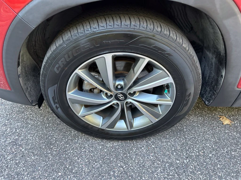 Used 2019 Orange Hyundai SEL Plus image 12