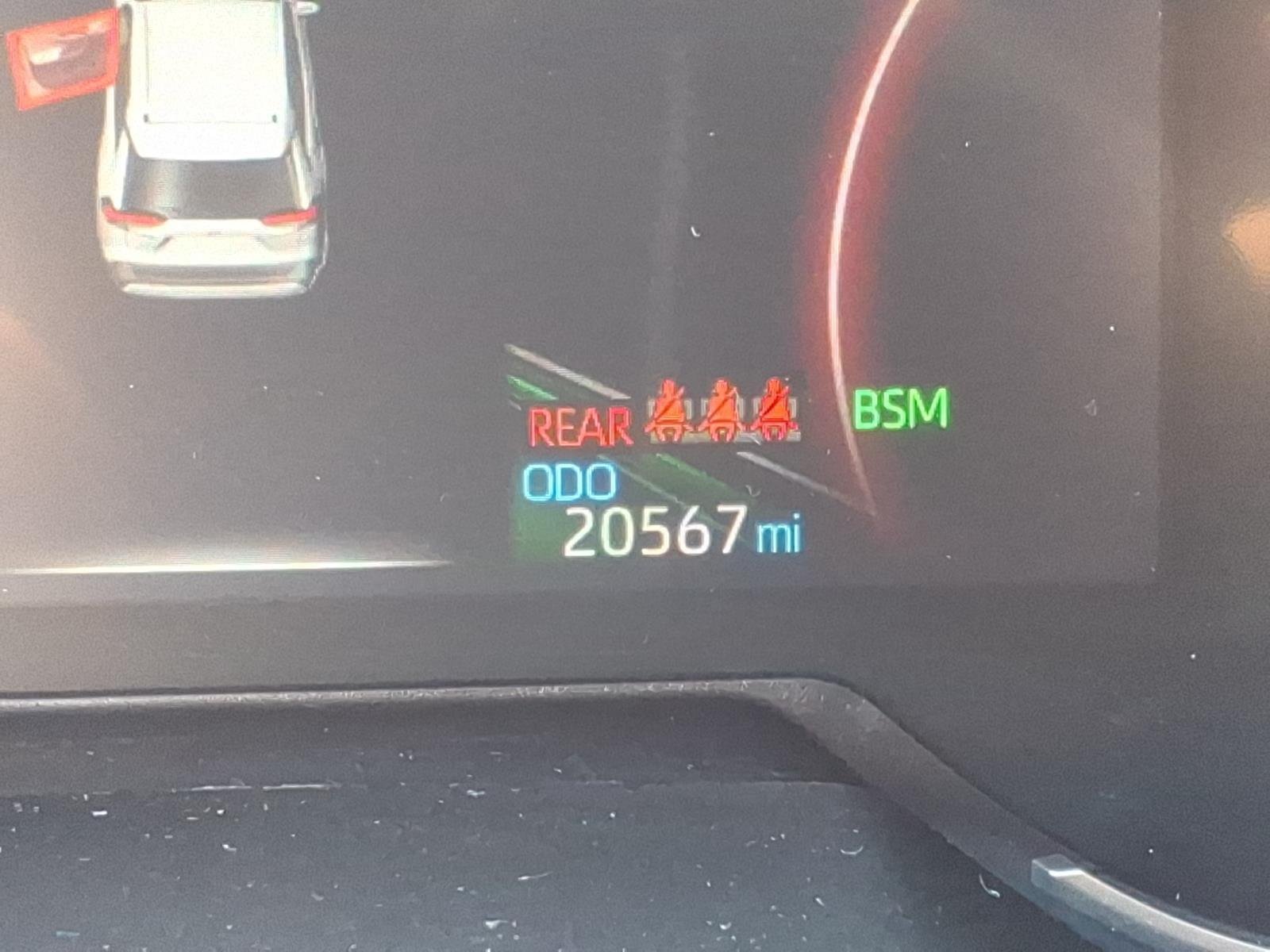 Used 2025 Ice Cap Toyota XLE image 27