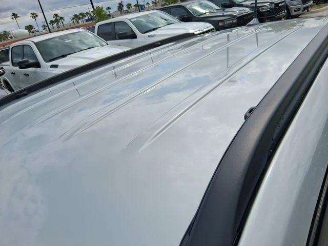 New 2026 Silver Zynith Metallic Clear-Coat Exterior Paint Jeep Latitude image 12