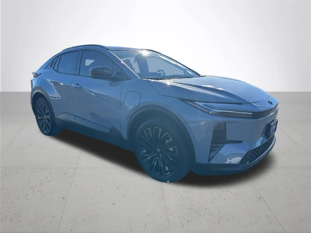 Certified Used 2026  Toyota XSE image 6