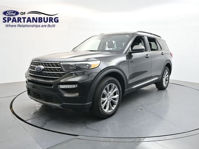 Used 2023 Black Metallic Ford XLT image 2