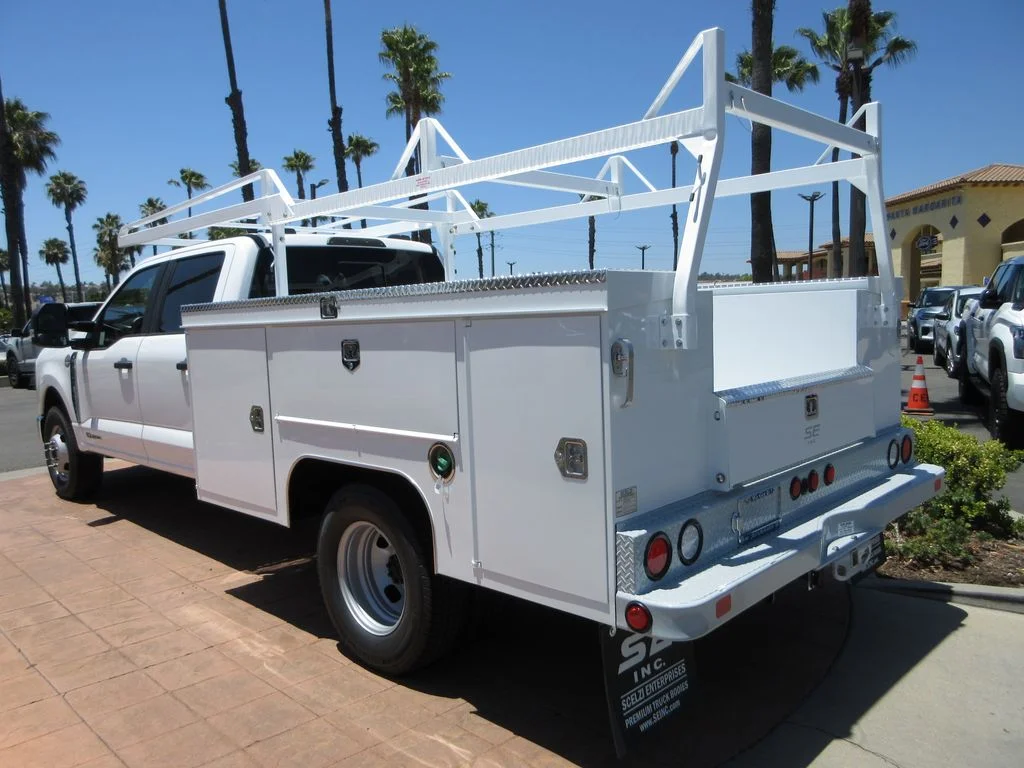 New 2026 Oxford White Ford XL image 2