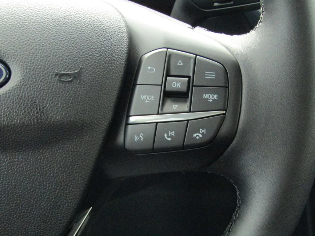 New 2026 Shadow Black Ford XLT image 29