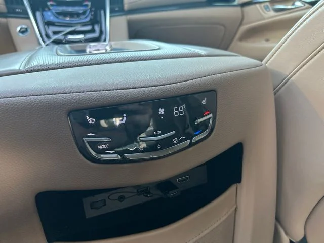 Used 2020 White Cadillac Platinum Edition image 22