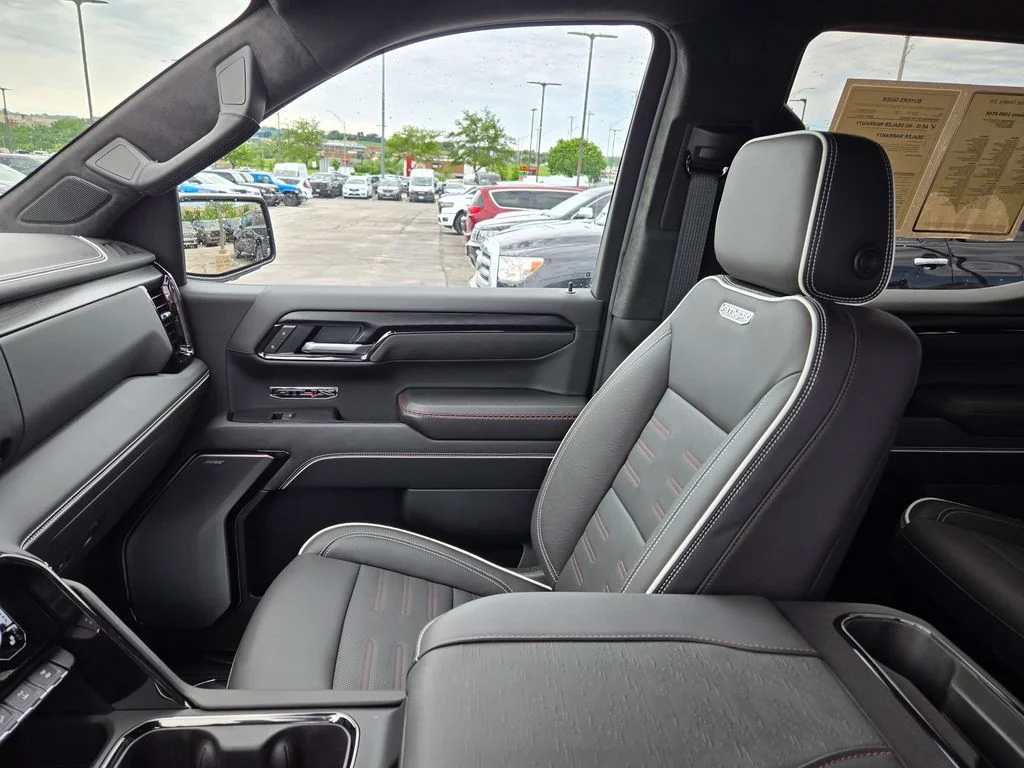 Used 2025 Gray GMC AT4X image 27