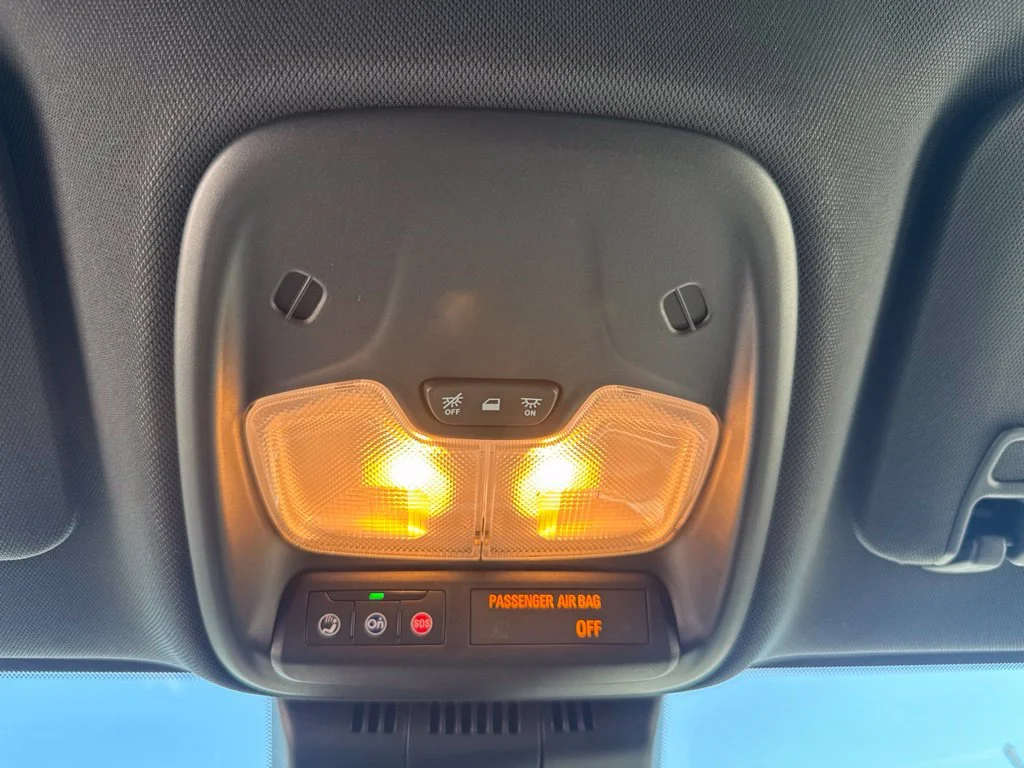 Used 2023 Summit White Chevrolet Z71 image 42