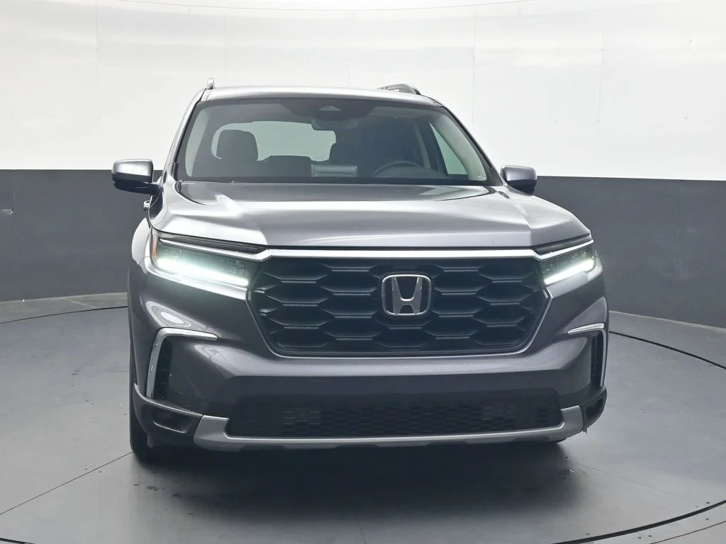 Used 2025 Modern Steel Metallic Honda EX-L image 9