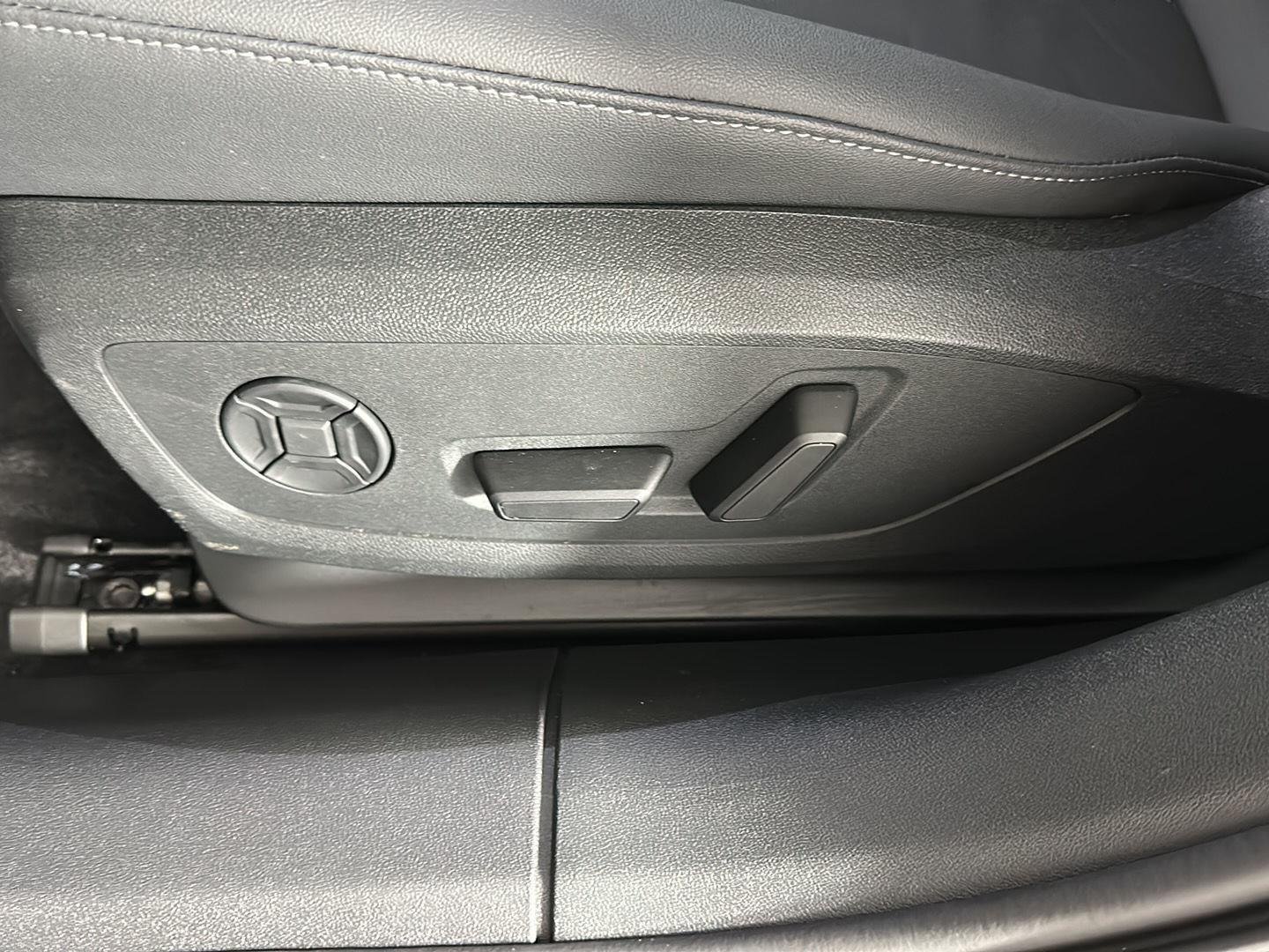Used 2025 Chronos Gray Metallic Audi Premium image 20