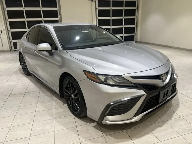 2022 Toyota Camry XSE - Photo 7
