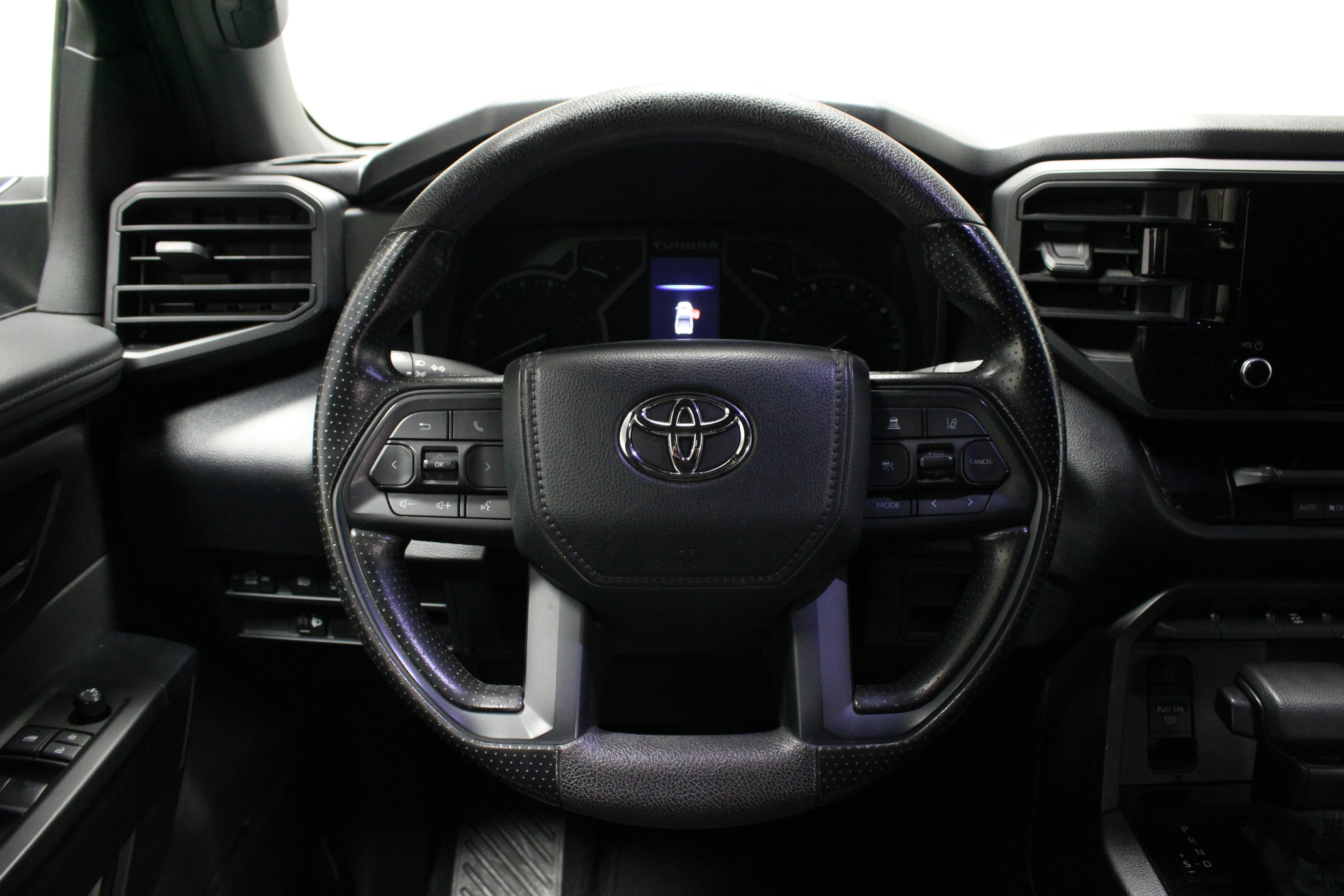 Used 2025 Midnight Black Metallic Toyota SR image 19