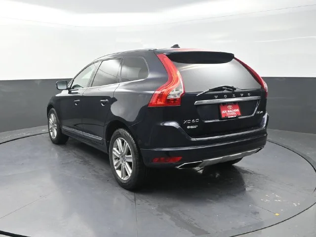Used 2016 Blue Volvo T6 Drive-E image 6
