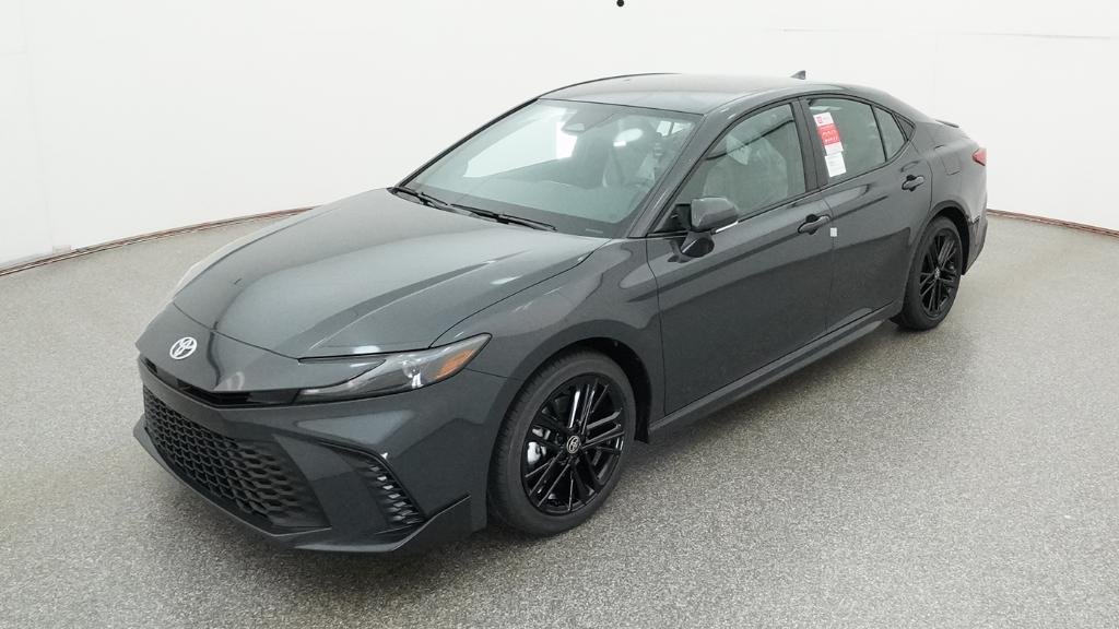 2026 Toyota Camry SE Hybrid's photo