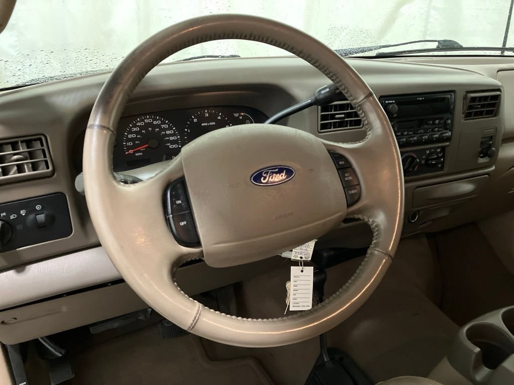 Used 2003  Ford Lariat image 3