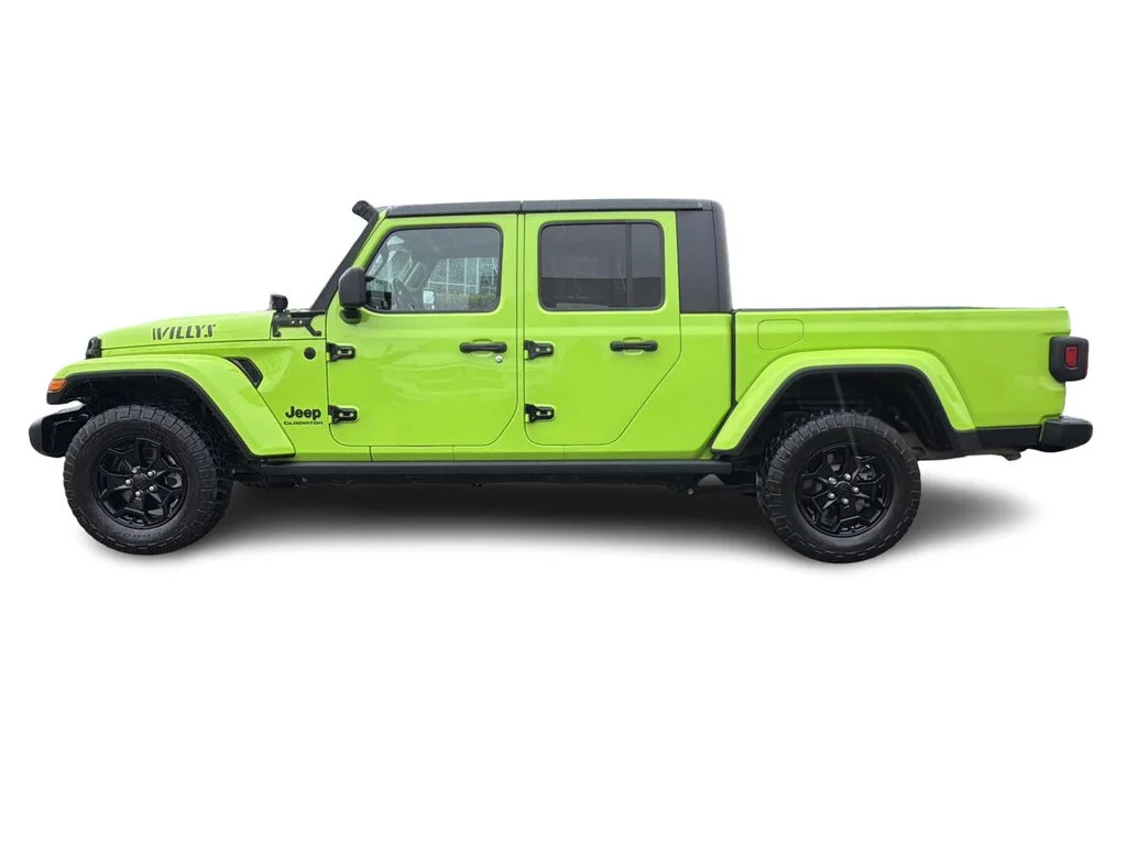 Used 2021  Jeep Sport Technology Group   Cold Weather Group image 8