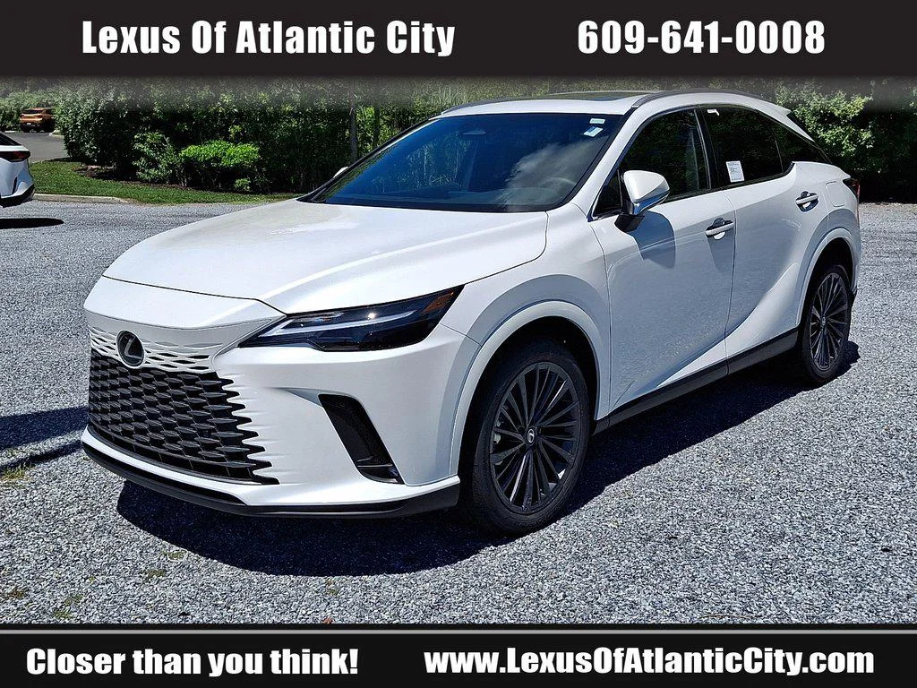 New 2026 Eminent White Pearl Lexus PREMIUM image 3