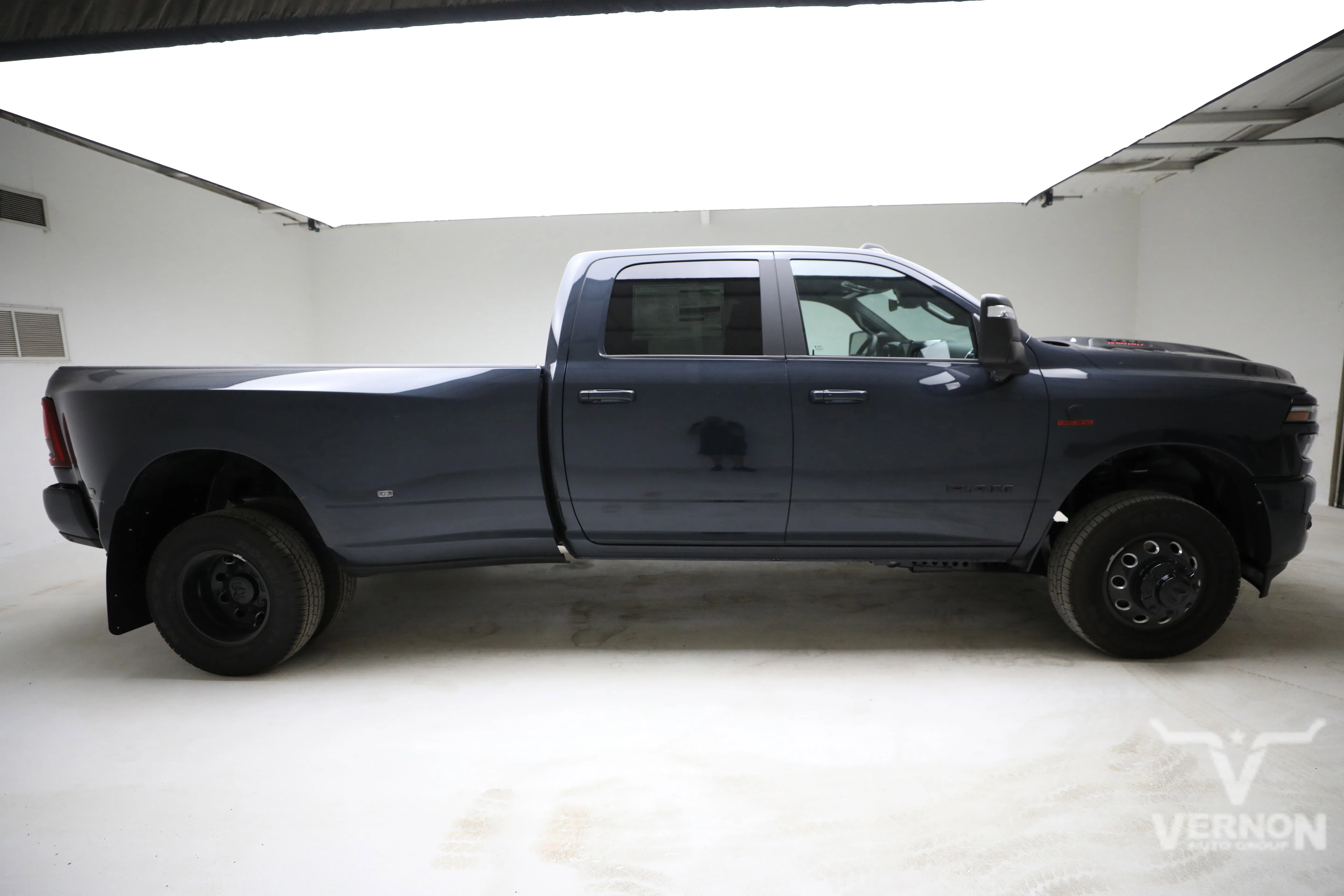 New 2026 Ram 3500 DRW Laramie Night Edition Crew Cab 4x4