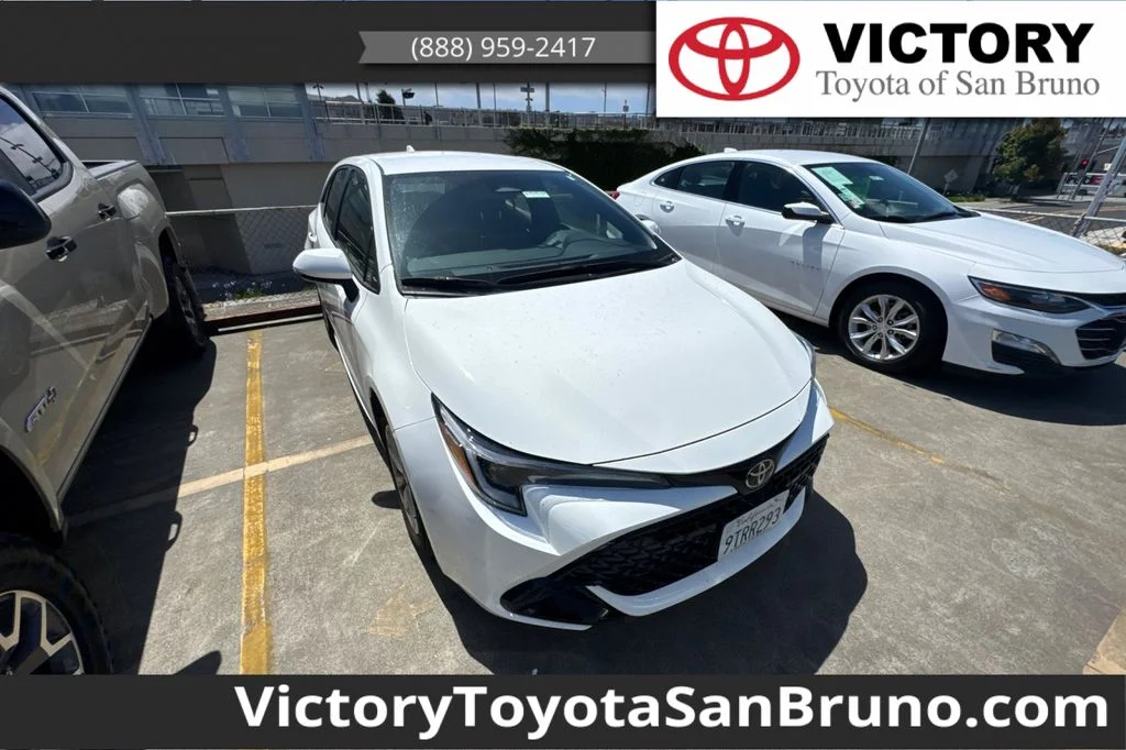 2025 Toyota Corolla SE CVT's photo